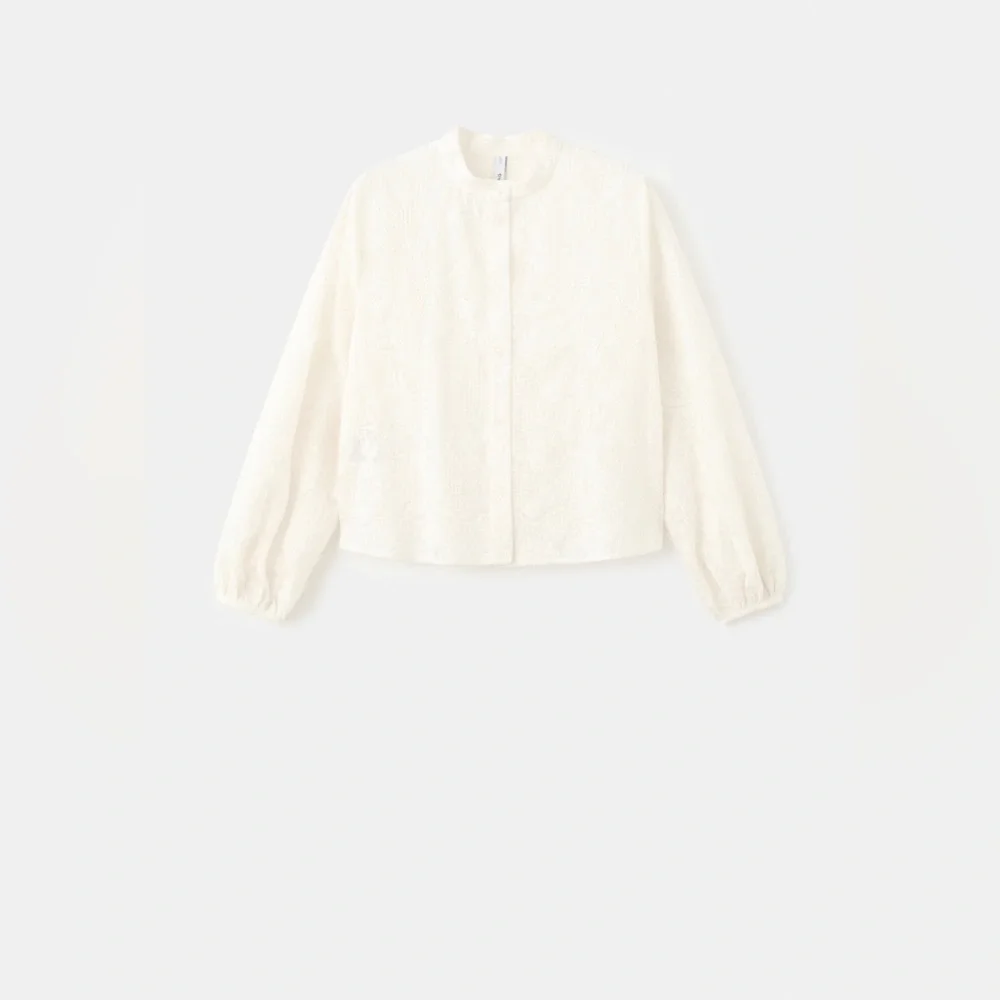 NWT MANGO Embroidered Lyocell Blouse in Ecru